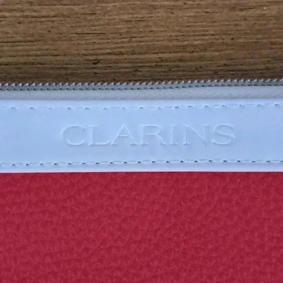 ❤️ Clarins Cosmetics Pouch Red and White Travel Bag Accessories Carrying Case - Picture 4 of 8
